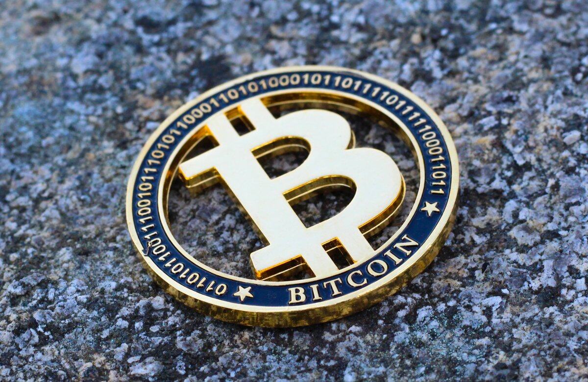比特币投资选择哪个方式比较好(比特币投资怎样进行最好)